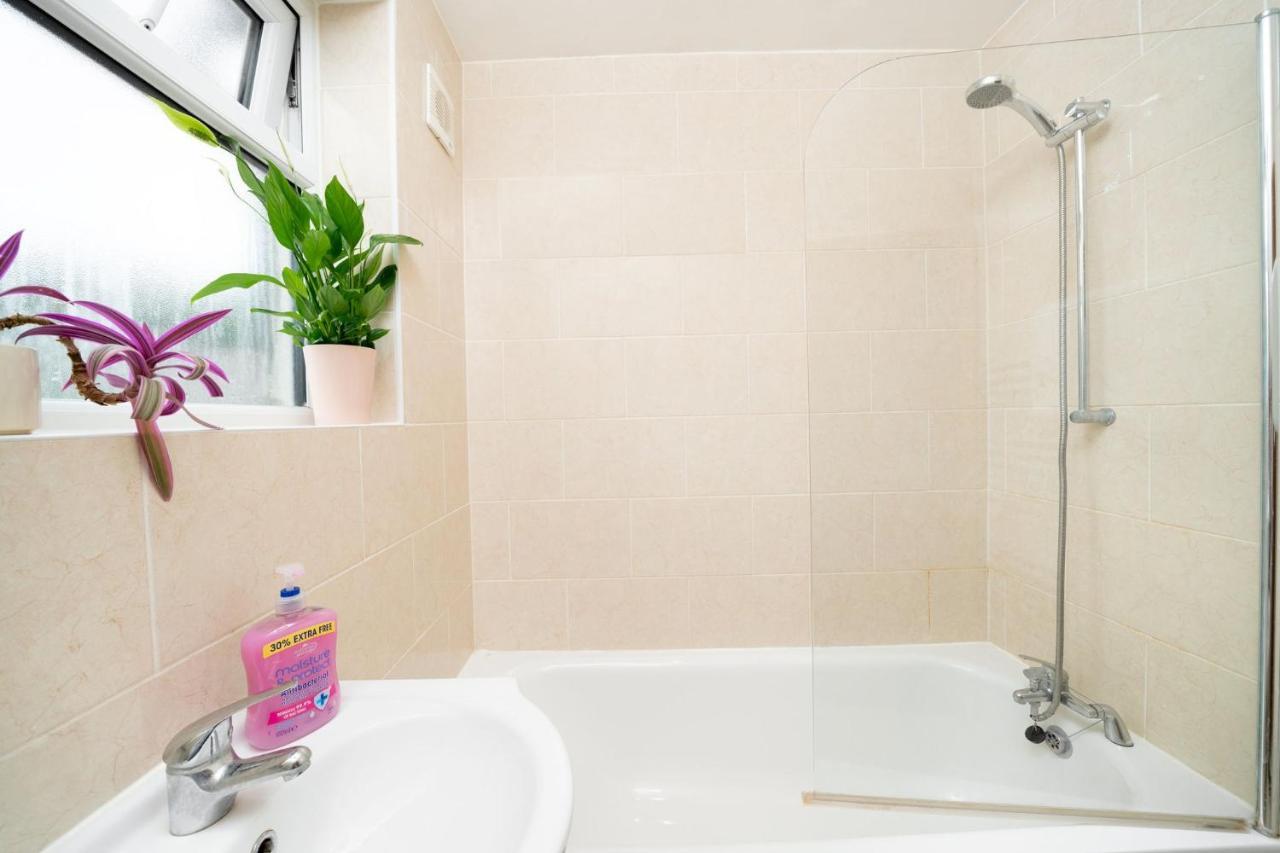 F5 Private Double Room London Ngoại thất bức ảnh